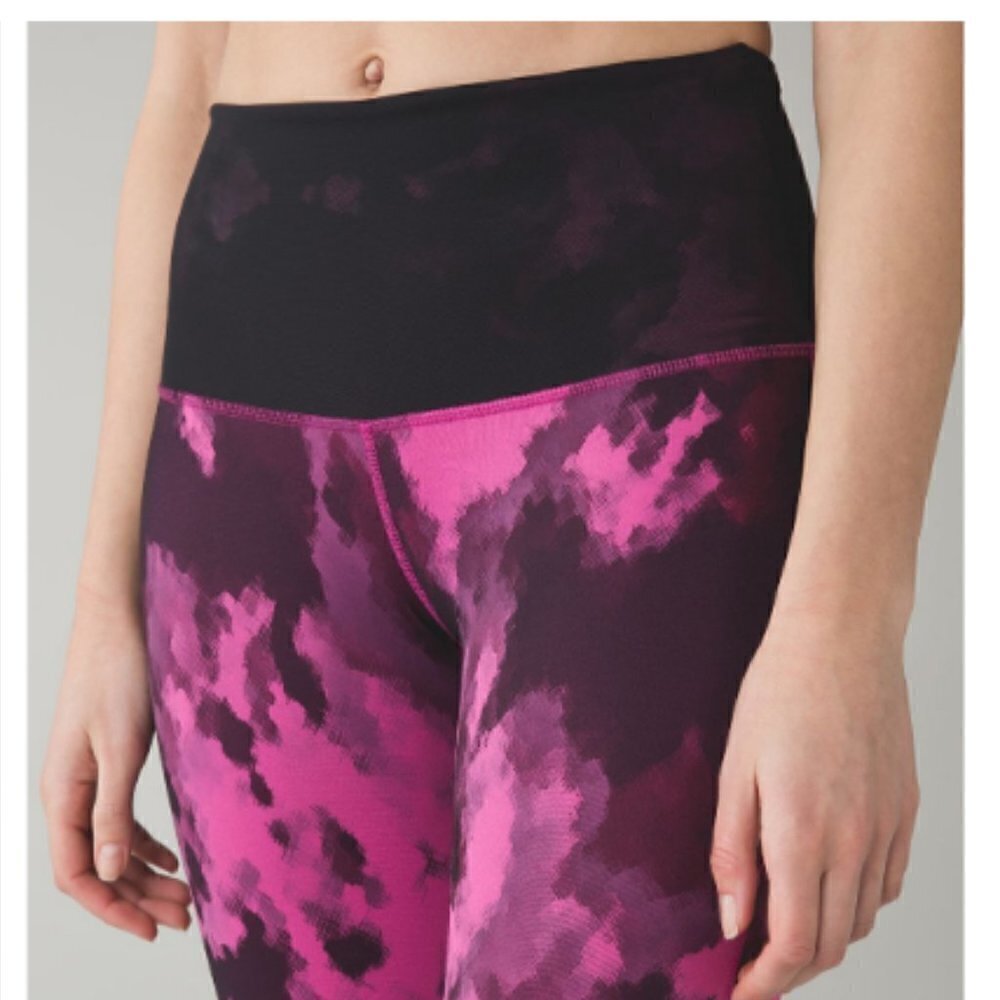 Lululemon Sweaty Endeavor Pink Fuschia Raspberry and Black Legging Size 6 - Picture 4 of 14
